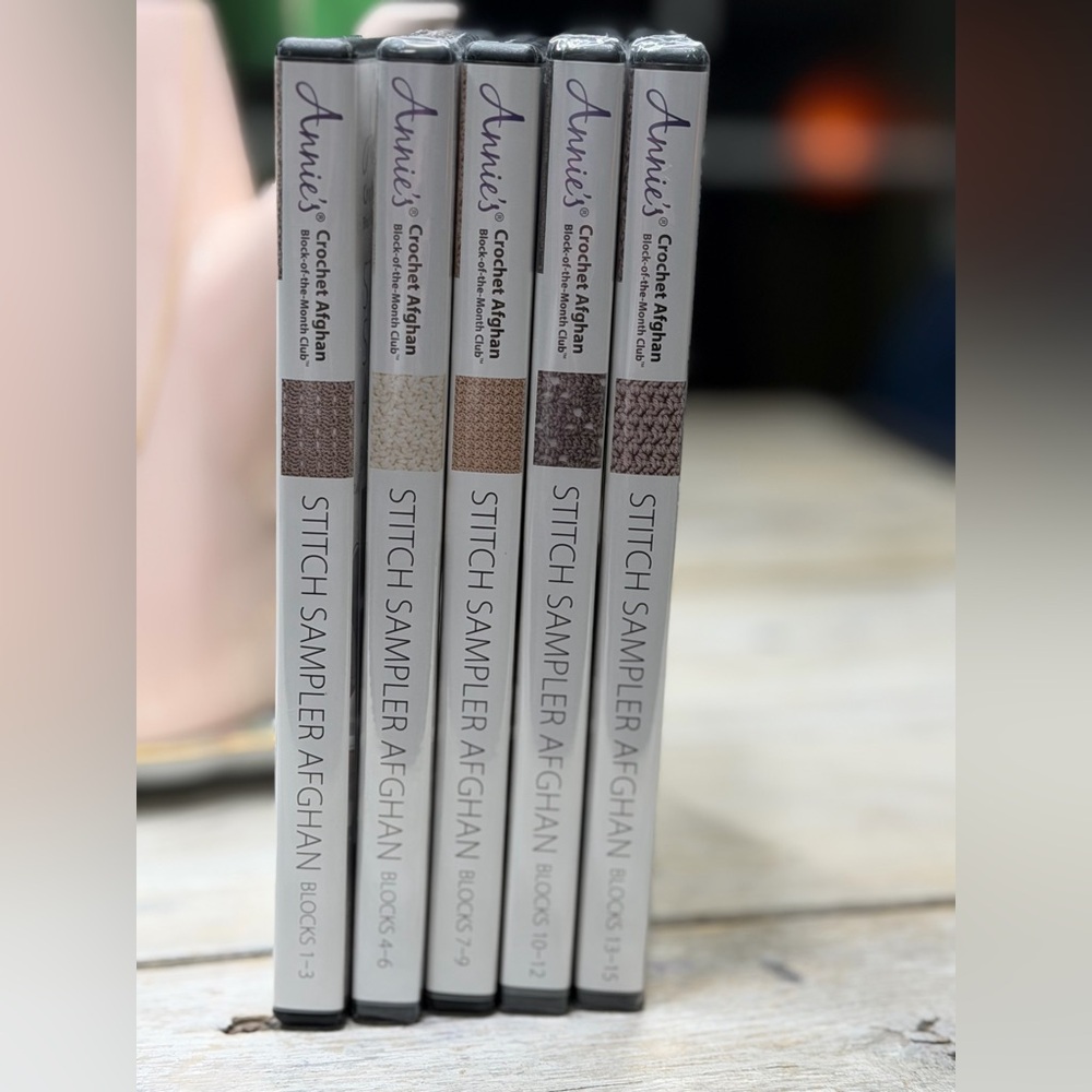 5 Annie’s Crochet Block Design DVD’s. Beginner Level. Learn 15 Separate Patterns